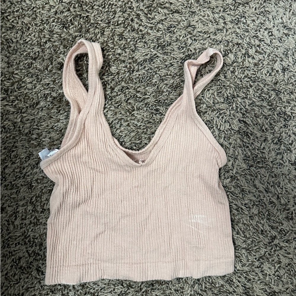 pink tank top